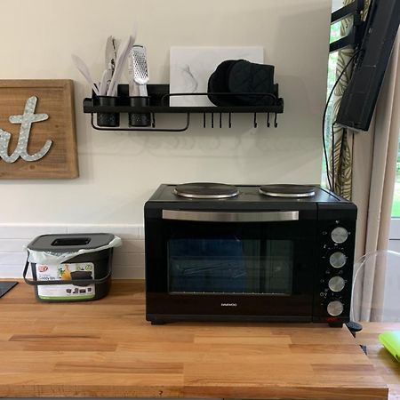 Newly Refurbished One Bedroom With Additional Sofa Bed Self Contained Flat In Garden Abbots Langley Экстерьер фото