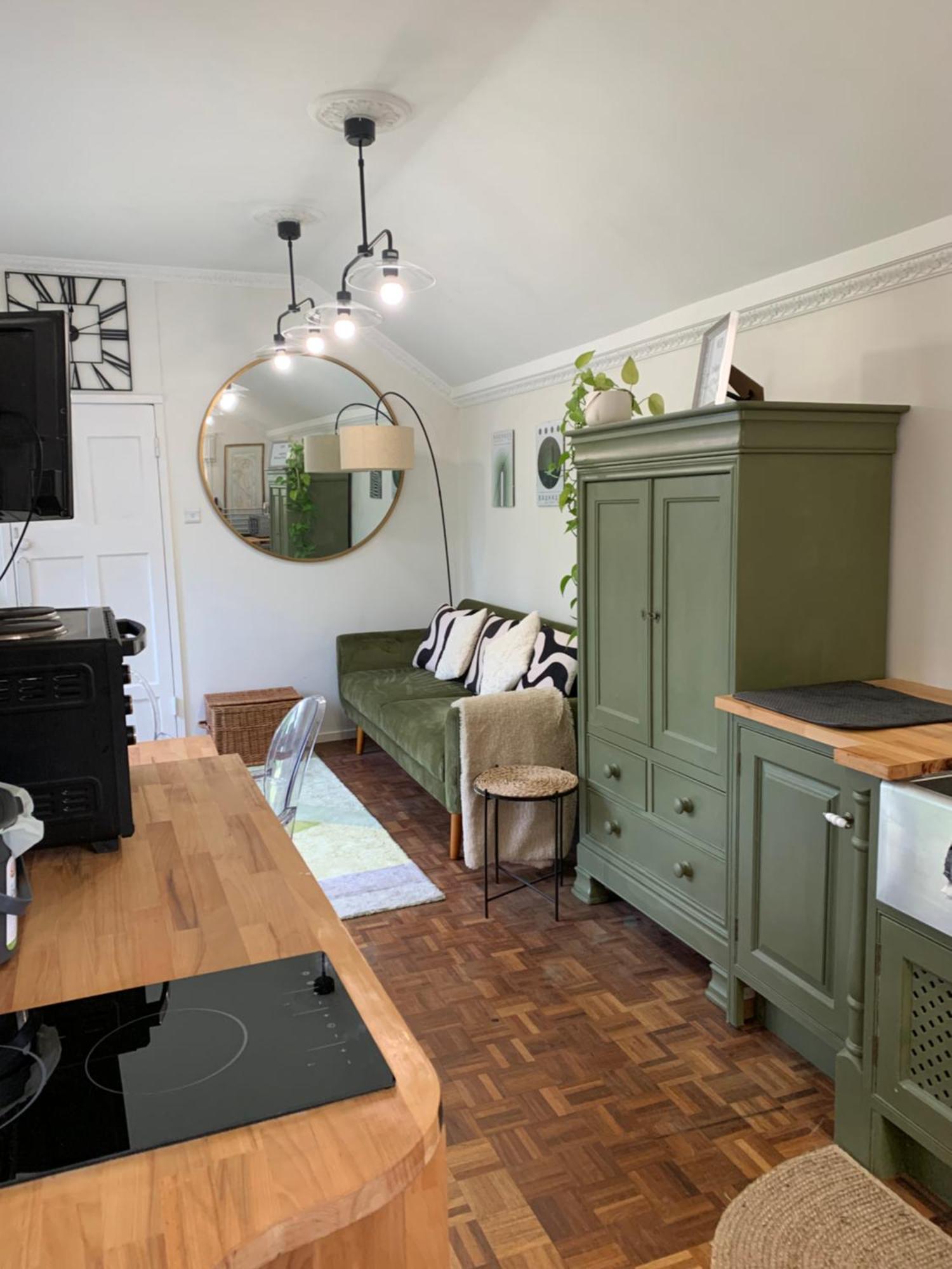 Newly Refurbished One Bedroom With Additional Sofa Bed Self Contained Flat In Garden Abbots Langley Экстерьер фото